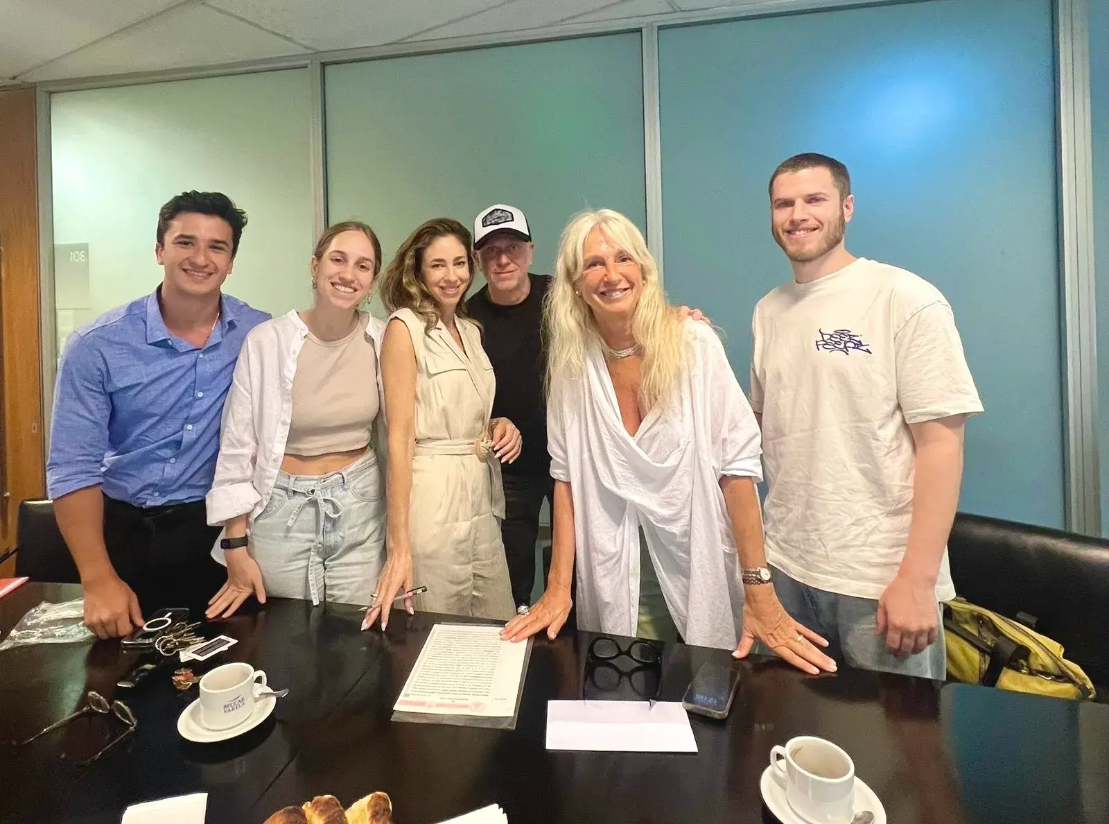 b013789e-d5e6-4c54-916a-ae5e8a0e3475